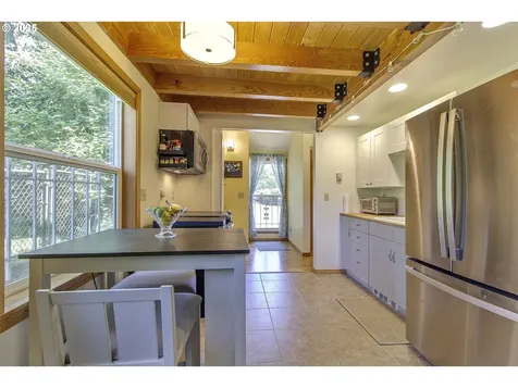 9403 SW 74th Avenue Portland OR 97223