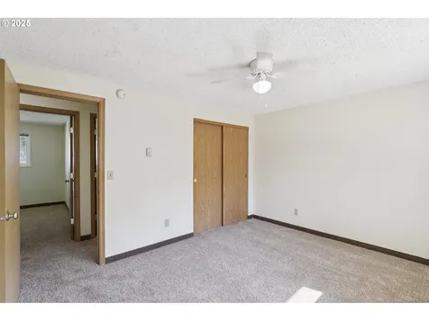7810 NE 142nd Avenue Vancouver WA 98682