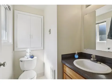 7810 NE 142nd Avenue Vancouver WA 98682