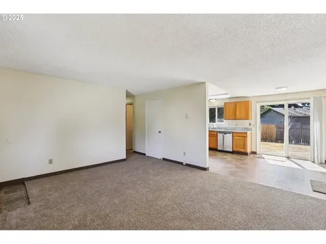 7810 NE 142nd Avenue Vancouver WA 98682