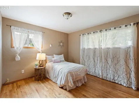 1302 Spruce Street Longview WA 98632