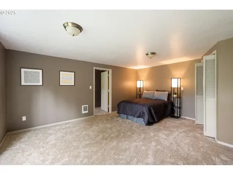 1302 Spruce Street Longview WA 98632