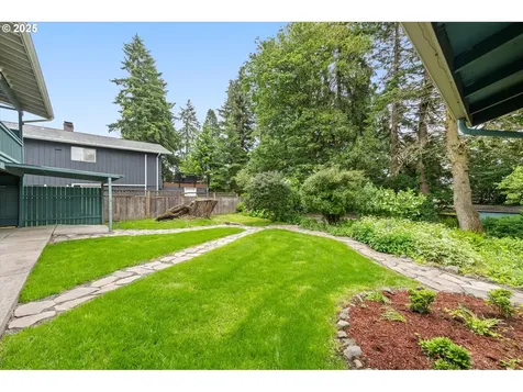 1302 Spruce Street Longview WA 98632