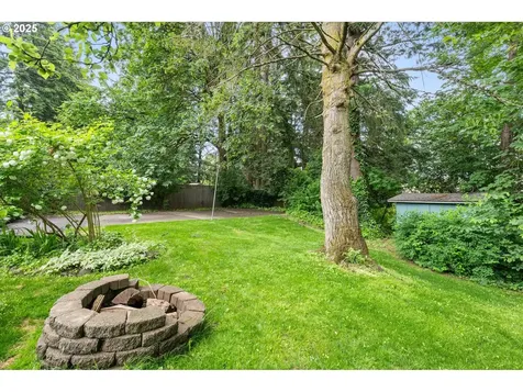1302 Spruce Street Longview WA 98632