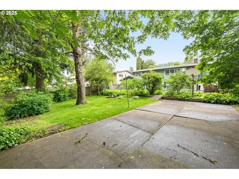 1302 Spruce Street Longview WA 98632