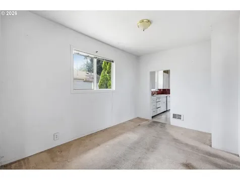355 N Grove Court Eugene OR 97404