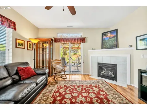 1863 S 61st Street Springfield OR 97478