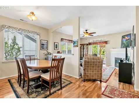 1863 S 61st Street Springfield OR 97478