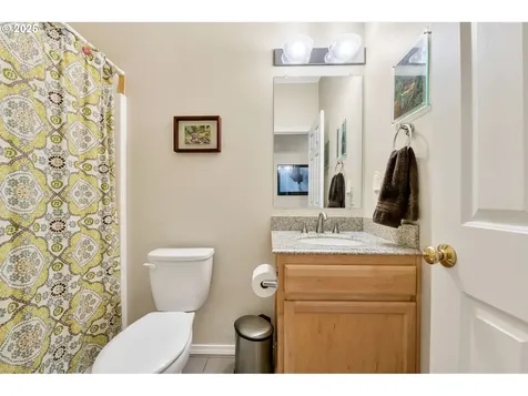 1863 S 61st Street Springfield OR 97478