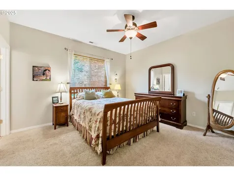 1863 S 61st Street Springfield OR 97478