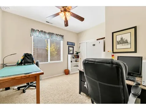1863 S 61st Street Springfield OR 97478