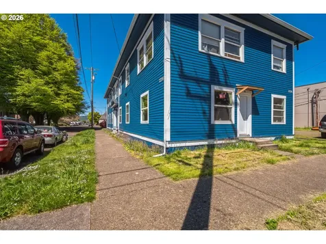 2214 5th Street Tillamook OR 97141