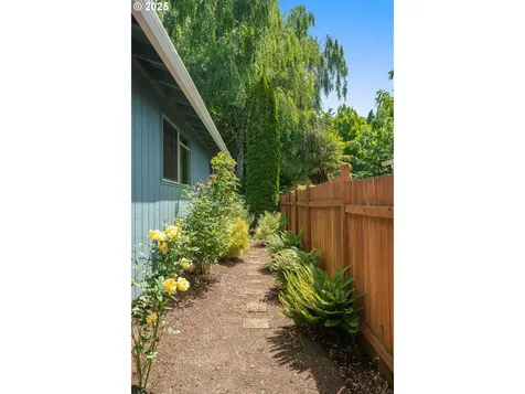 4904 SE 36th Place Portland OR 97202