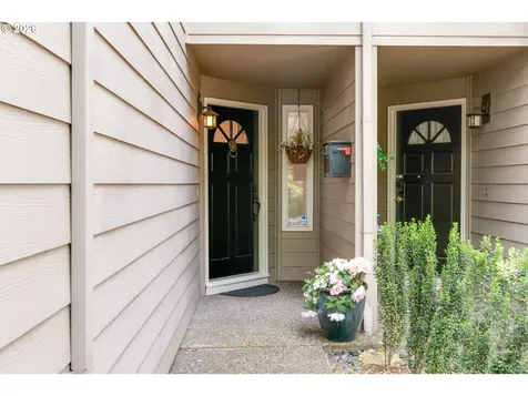 2727 NW Upshur Street Portland OR 97210
