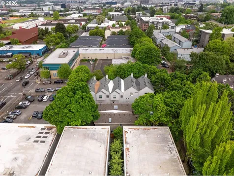2727 NW Upshur Street Portland OR 97210