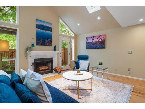 2727 NW Upshur Street Portland OR 97210
