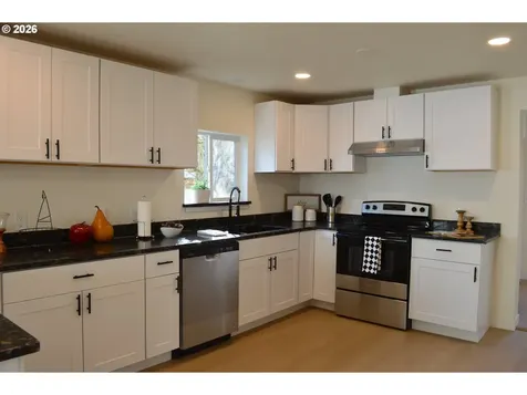 4245 SE 89th Avenue Portland OR 97266