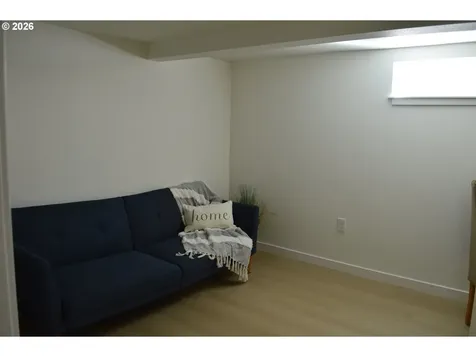 4245 SE 89th Avenue Portland OR 97266