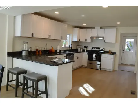 4245 SE 89th Avenue Portland OR 97266