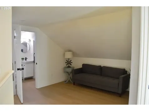 4245 SE 89th Avenue Portland OR 97266