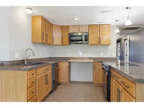 753 64th Street Springfield OR 97478