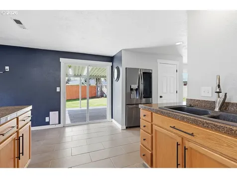 753 64th Street Springfield OR 97478