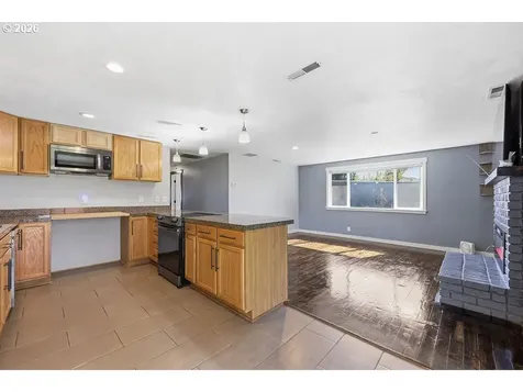 753 64th Street Springfield OR 97478