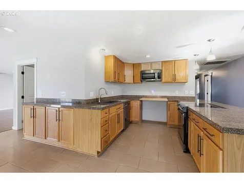 753 64th Street Springfield OR 97478