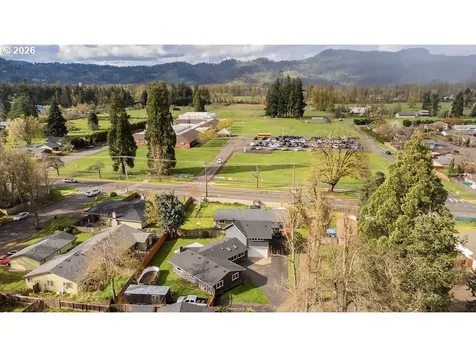 753 64th Street Springfield OR 97478
