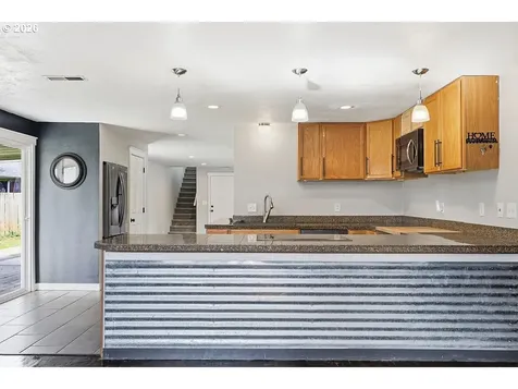 753 64th Street Springfield OR 97478
