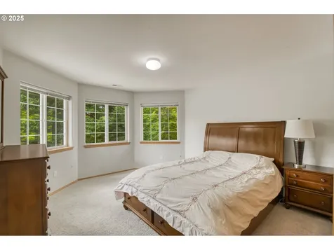 5200 NW 168th Place Portland OR 97229