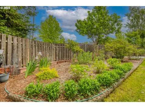 5200 NW 168th Place Portland OR 97229