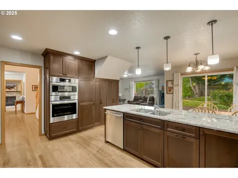 5200 NW 168th Place Portland OR 97229