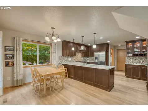 5200 NW 168th Place Portland OR 97229