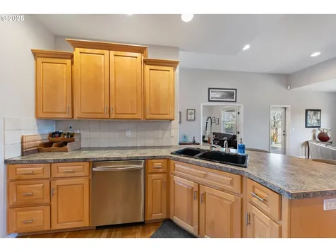 986 SE Gleann Craig Drive Dallas OR 97338