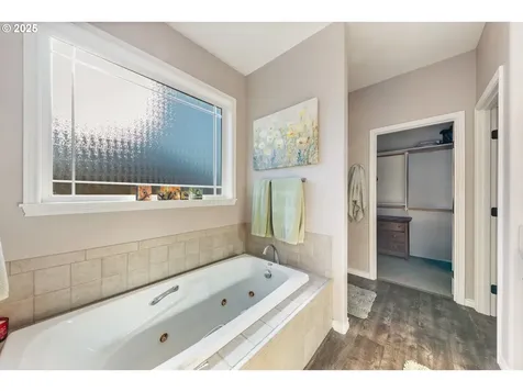 986 SE Gleann Craig Drive Dallas OR 97338