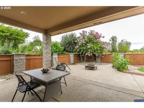 986 SE Gleann Craig Drive Dallas OR 97338