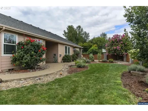 986 SE Gleann Craig Drive Dallas OR 97338