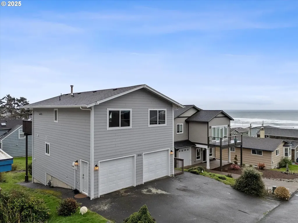 1910 NE 68th Street Lincoln City OR 97367