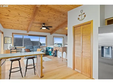 1910 NE 68th Street Lincoln City OR 97367