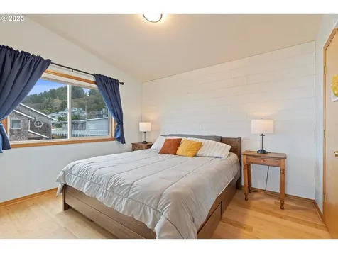 1910 NE 68th Street Lincoln City OR 97367
