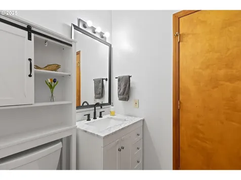1910 NE 68th Street Lincoln City OR 97367