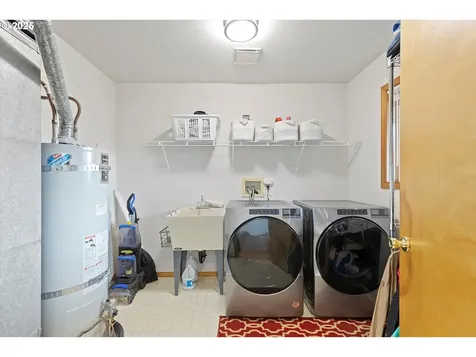 1910 NE 68th Street Lincoln City OR 97367