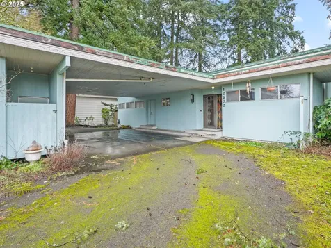12602 SE Madison Street Portland OR 97233