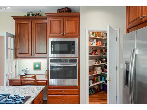 3255 Deer Lake Court SE Salem OR 97317