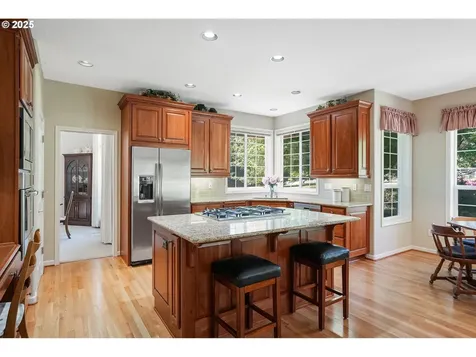 3255 Deer Lake Court SE Salem OR 97317