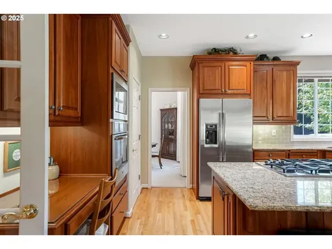 3255 Deer Lake Court SE Salem OR 97317