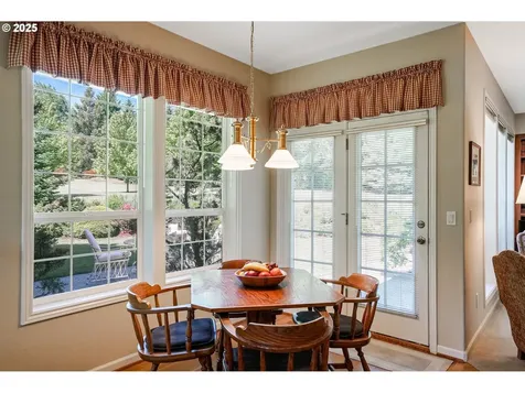 3255 Deer Lake Court SE Salem OR 97317