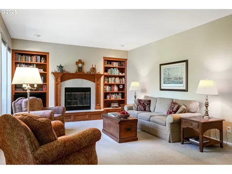 3255 Deer Lake Court SE Salem OR 97317