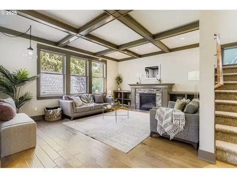 3526 NE Cleveland Avenue Portland OR 97212